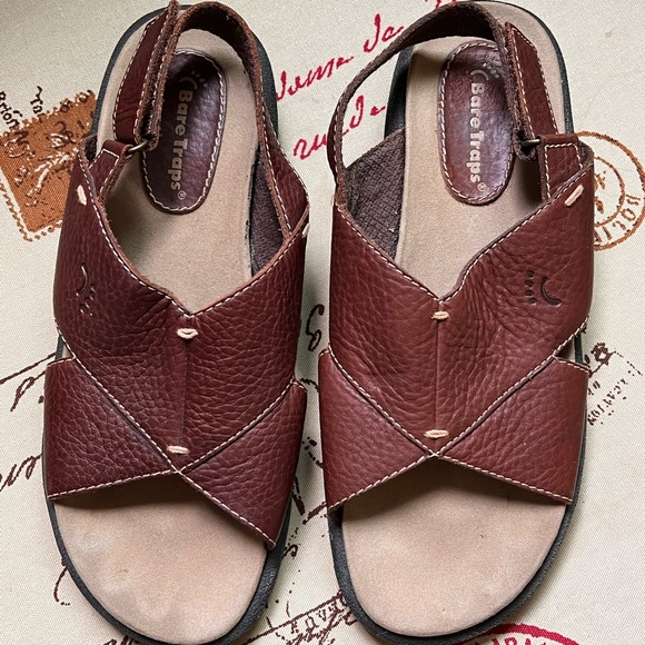 baretrap sandals wide width